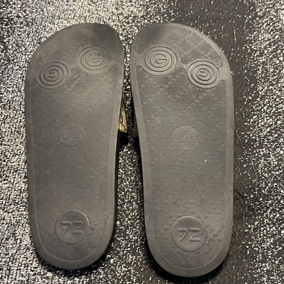 Gucci slides